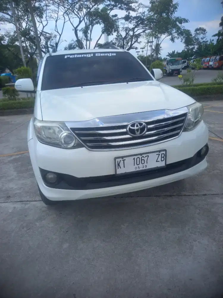 Toyota fortune Type G Lux 2.7 cc