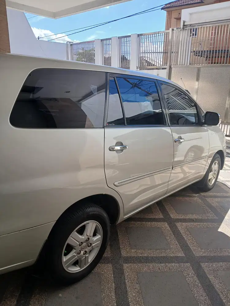 Toyota Kijang Innova 2007 Bensin