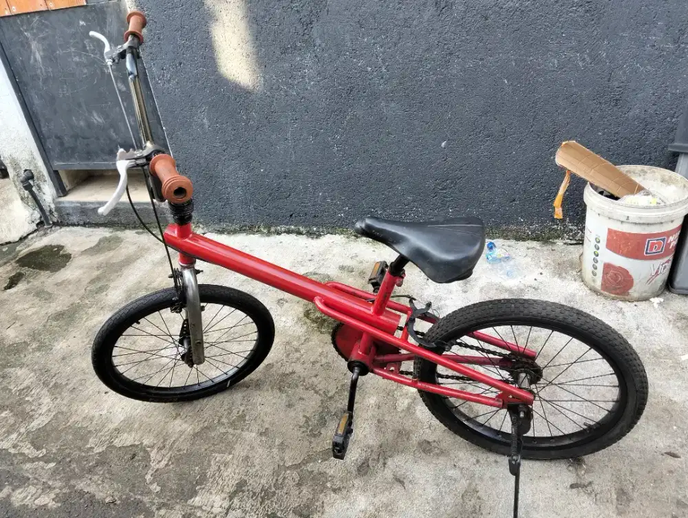 Jual Sepeda bekas BMX siap pakai Cijantung Jakarta Timur