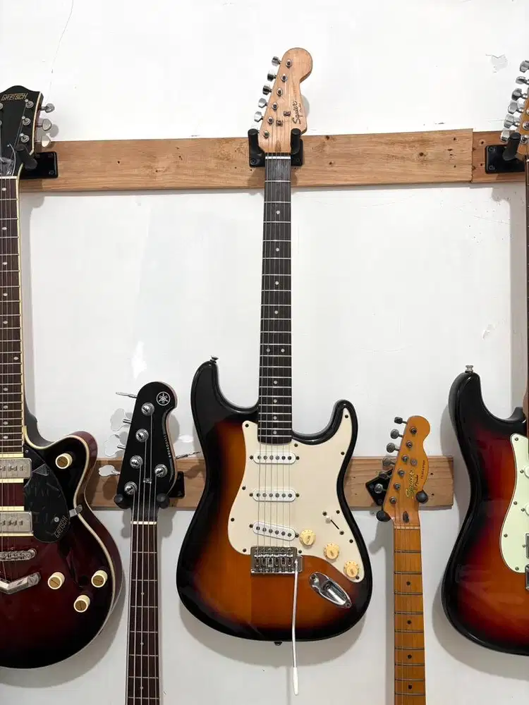 Gitar Squier Stratocaster Bullet th 2008