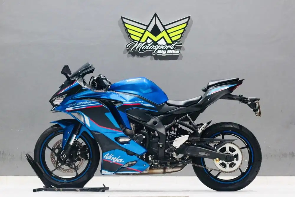 Kawasaki ZX25R ABS 2023 mulus mesin sehat unit mulus siap pakai aja