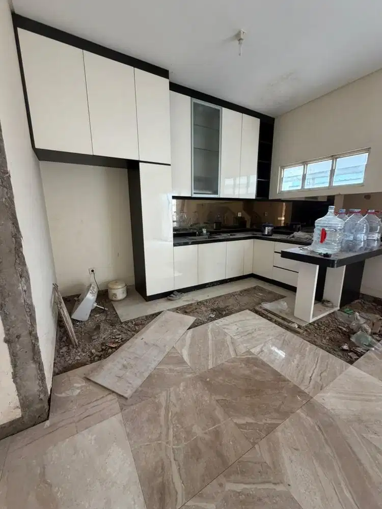 DIJUAL KITCHENSET FULL SET KONDISI SEPERTI BARU TIDAK PERNAH DIGUNAKAN