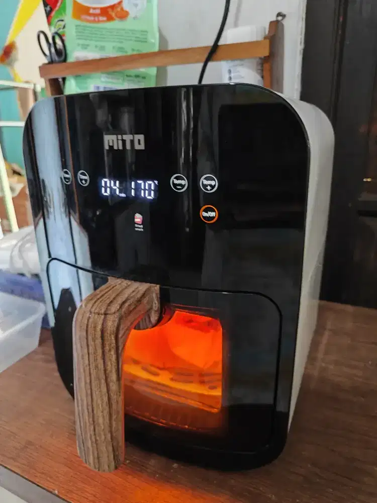 Airfryer mito. Low watt.