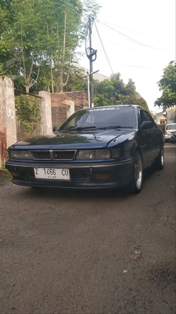 Mitsubishi Eterna 1989 Bensin