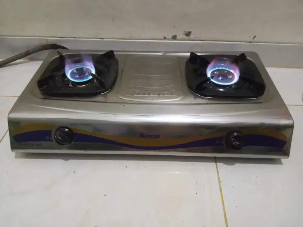 Kompor gas Rinnai 2 tungku (kompor saja tanpa selang regulator