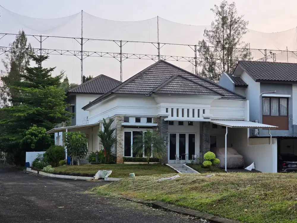 Rumah di cluster eksklusif dengan suasana aman dan nyaman. Jarang Ada!