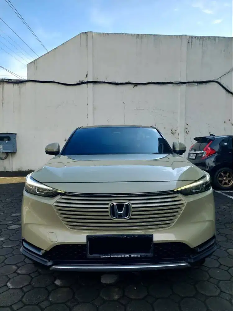 Honda HRV SE CVT Sensing 2022 Plat AB Tgn 1 Servis record