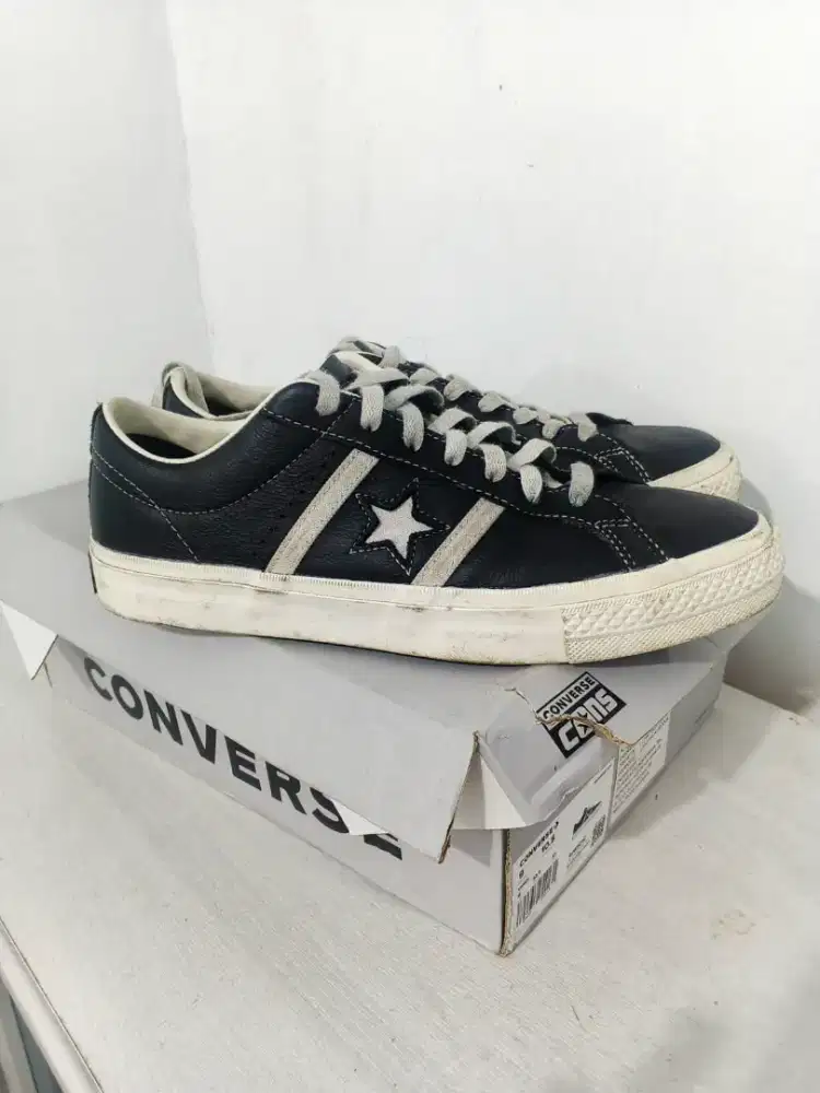 Dijual Converse one star