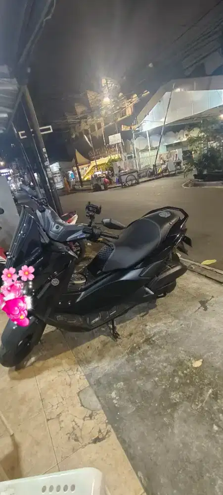 Type Nmax Neo warna hitam 150