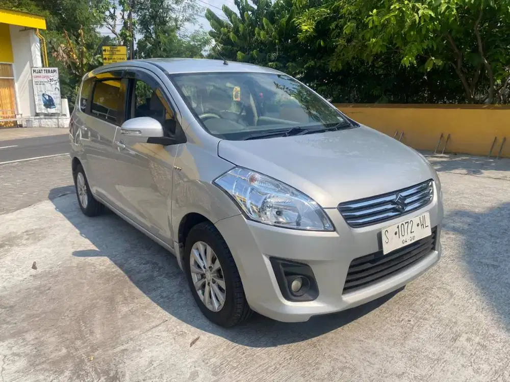 Suzuki ertiga GL 1.4 plat S 2013 Yon mobil bekas sekoto kediri