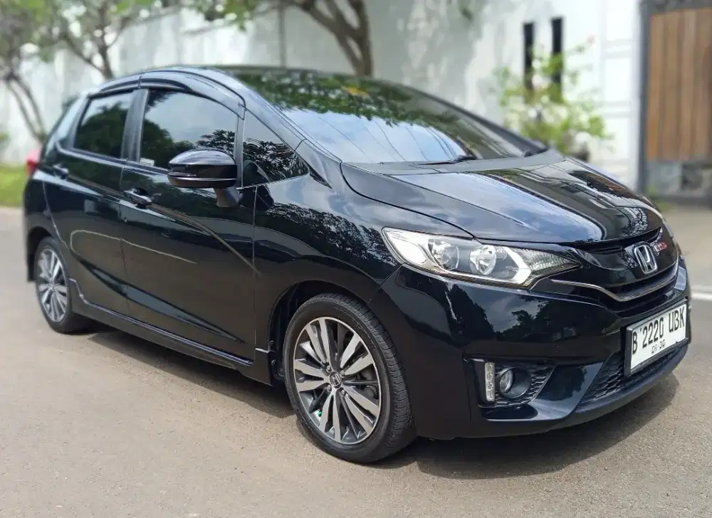 Honda New Jazz 1.5 RS AT Th 2015 Hitam Istimewa Sekali Mulus Terawat