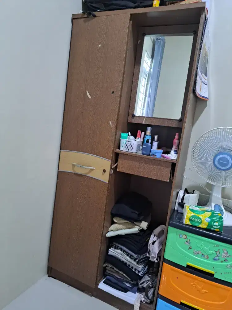 Lemari baju 2 pintu