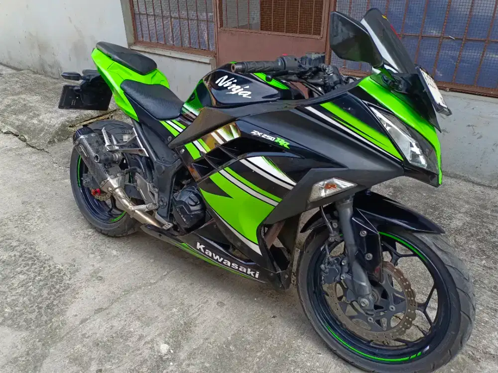 Kawasaki Ninja FI 250CC Dua Silinder SE Tahun 2017 Mesin Halus SiapGas