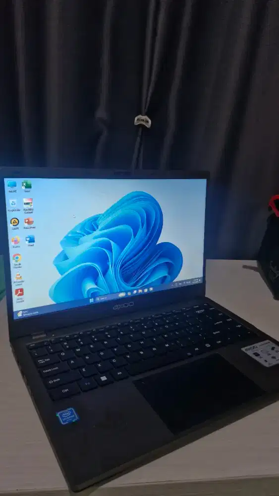 Laptop Axioo Slimbook Hype 10 masih full normal