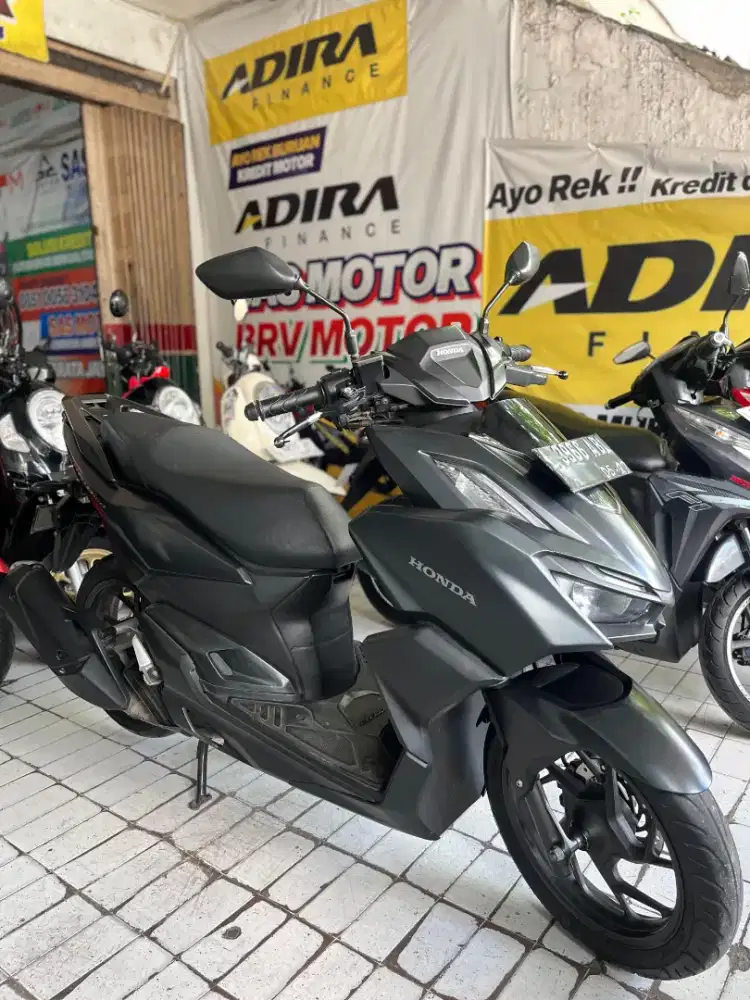 HONDA VARIO 160 2022 CBS SAS MOTOR JL. BARATAJAYA 19 NO 5