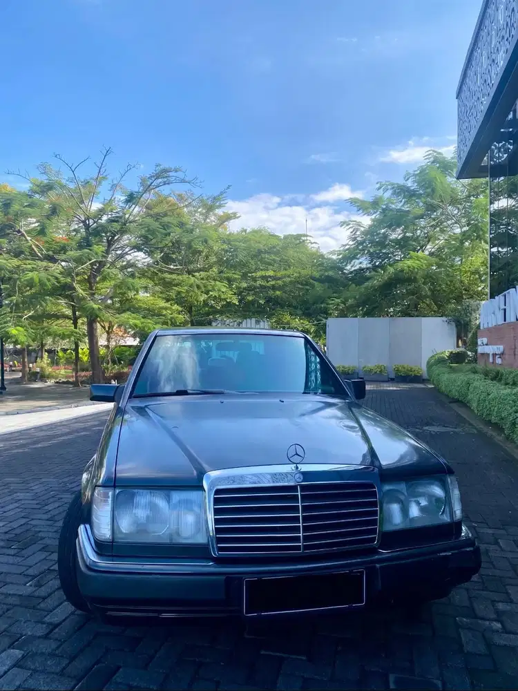 Mercedes W124 300E Th 1991