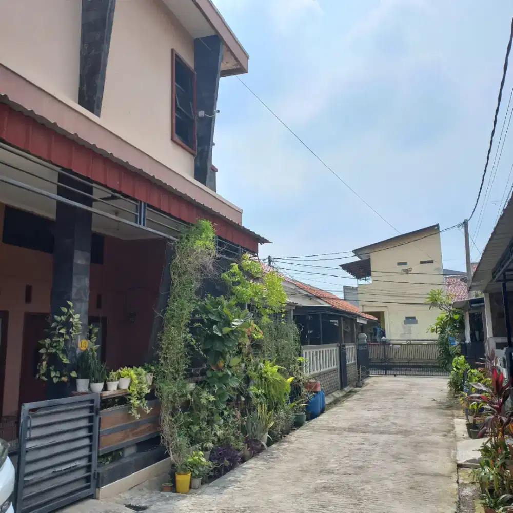 Jual rumah tingkat Cluster