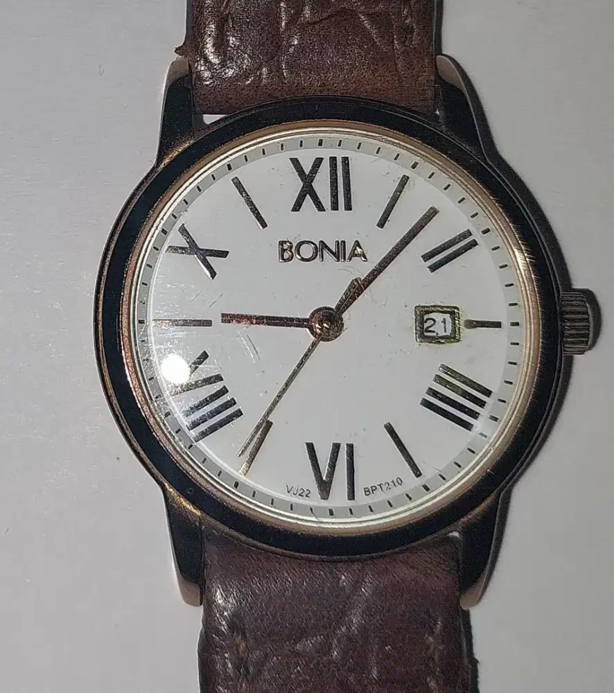 Jam tangan wanita