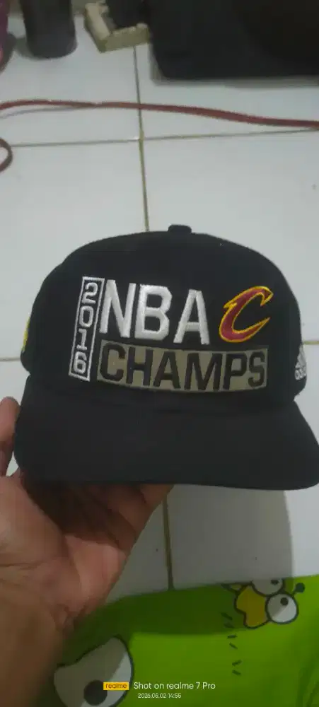NBA koleb Adidas