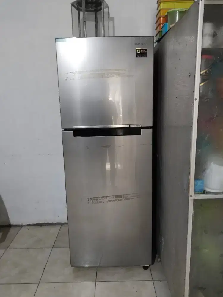 Kulkas 2 pintu samsung inverter