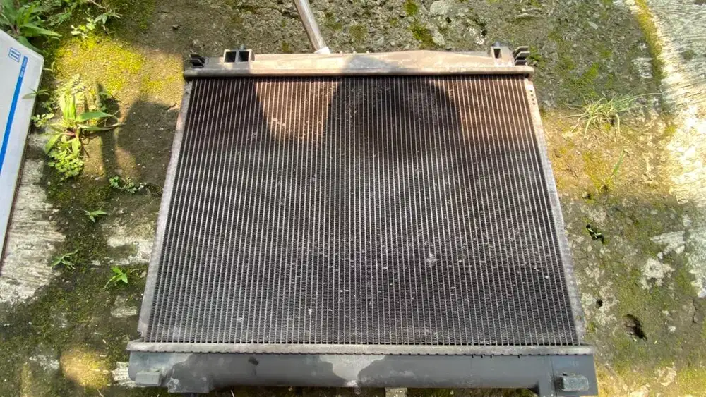 Part ori dari mobil yaris 2012
