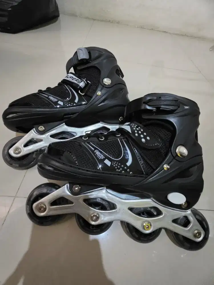Jual barang prelove sepatu roda 2 pasang