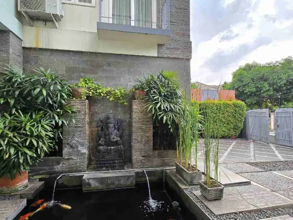 Dijual Rumah Second Dalam Komplek Favorit Area Duren Sawit Jakarta Timur