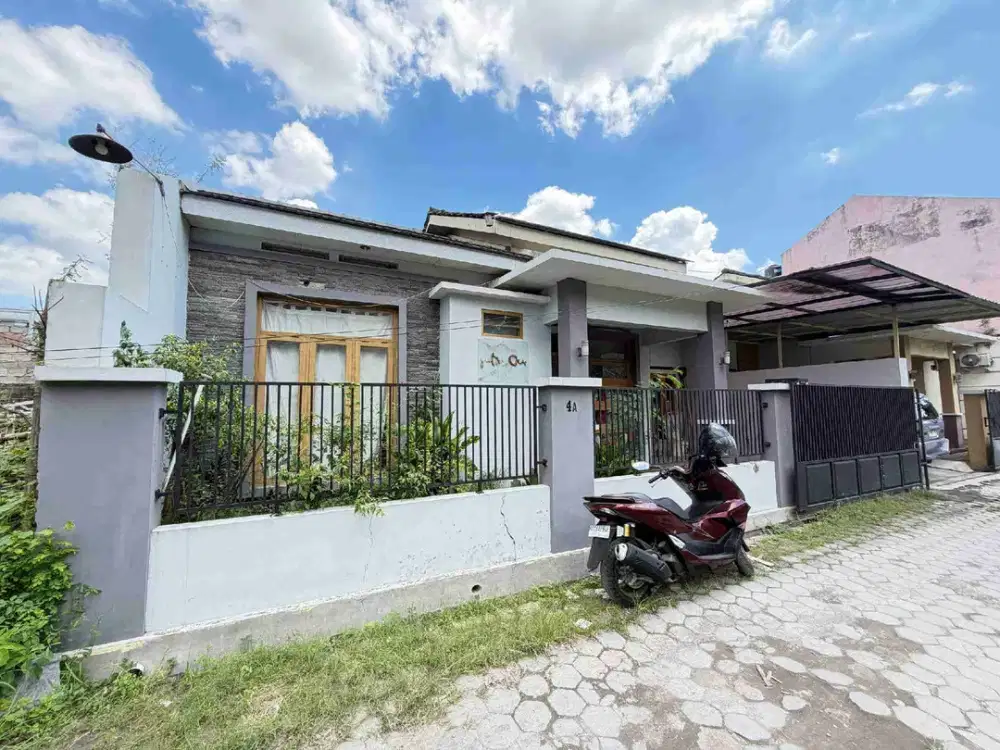Rumah Cantik di Cluster Mewah Di Baturan Colomadu dekat ke Manahan Solo