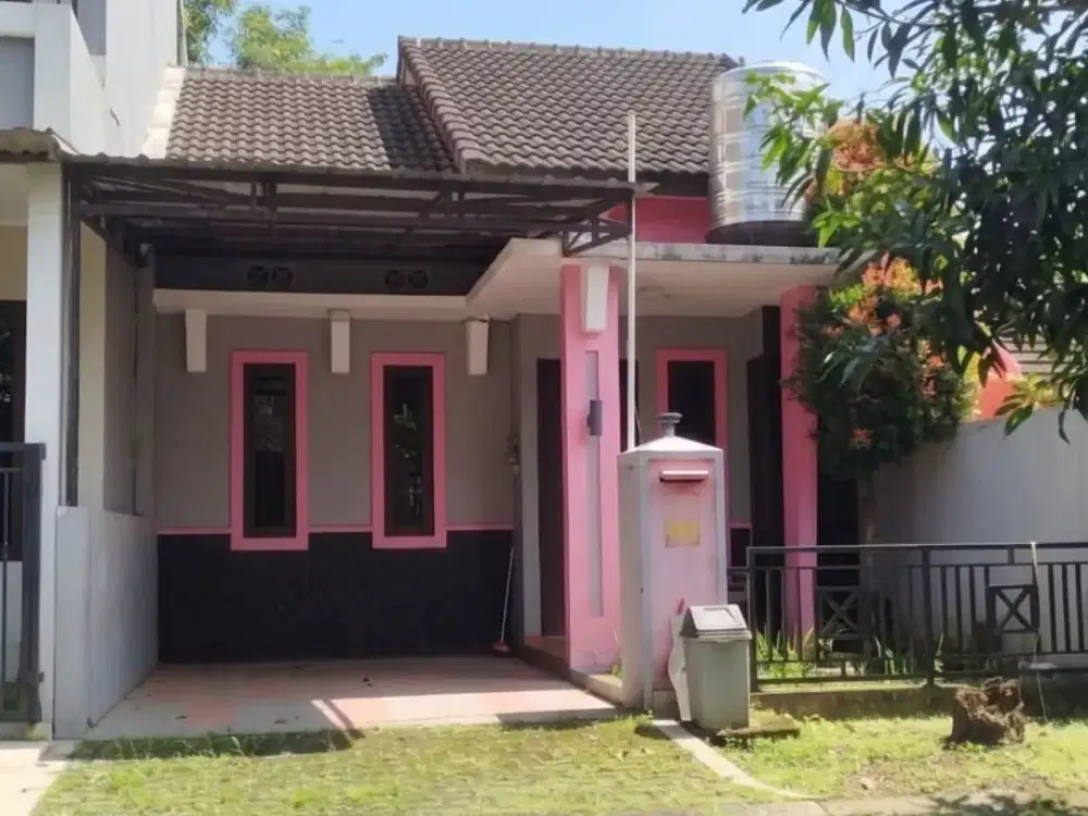 Rumah siap huni dan nyaman daerah Banyumanik - 11365
