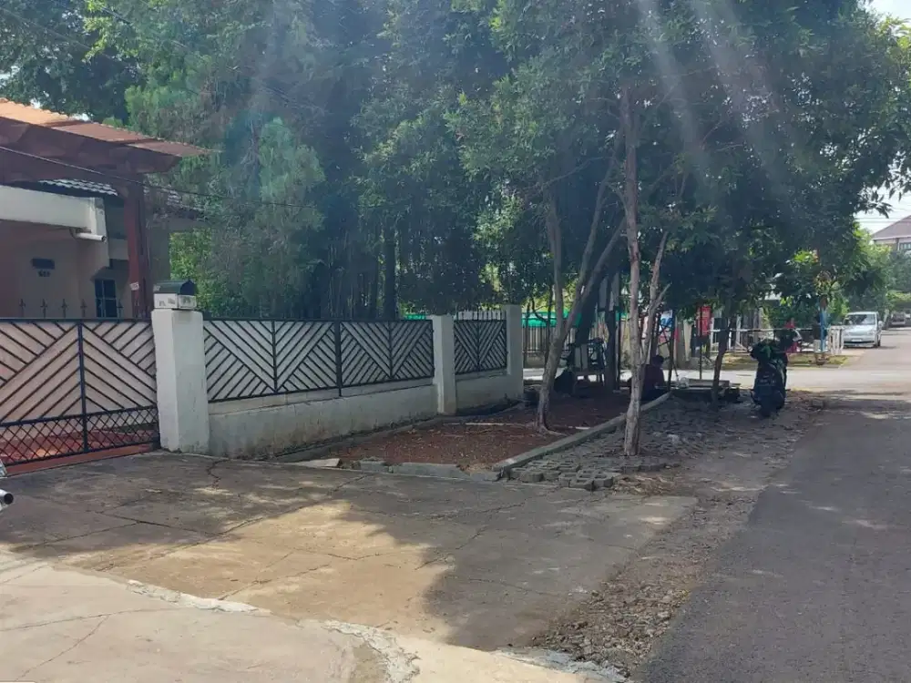 Rumah Tua / Tanah hook, Persada Sayang