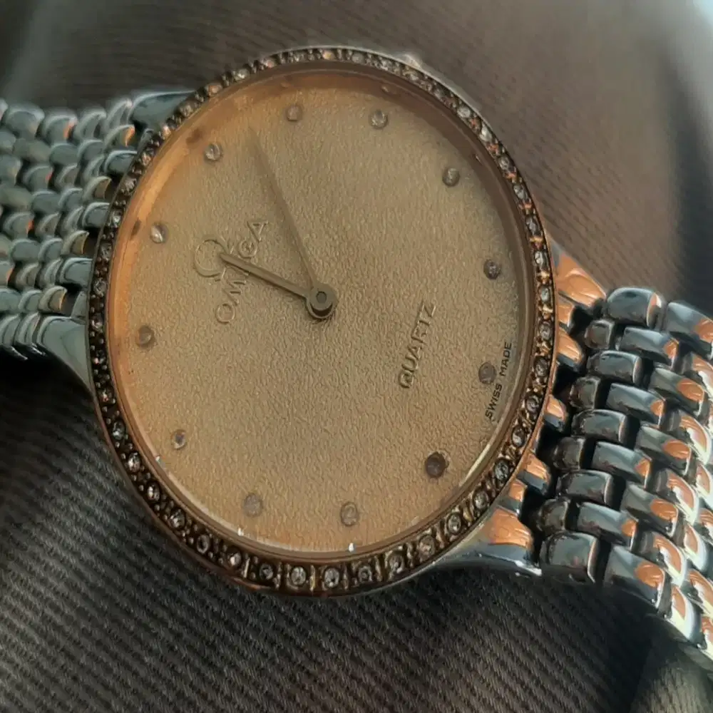 Omega Quarts saphire glass