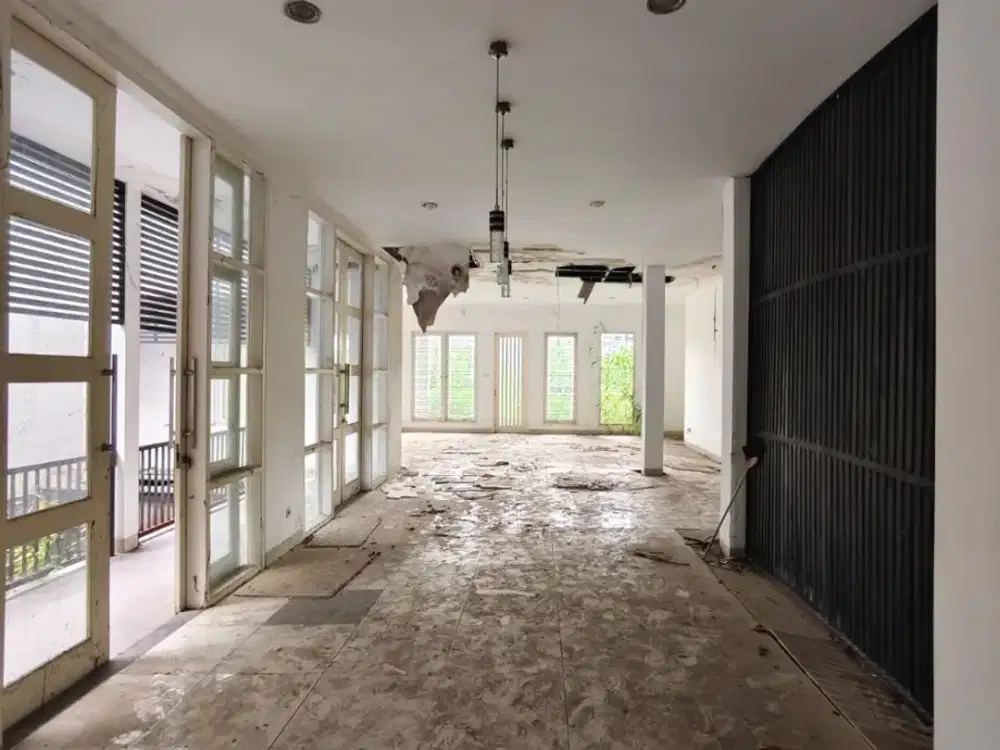 Dijual Rumah Taman Puspa Raya Citraland Minimalis  Strategis Siap Huni