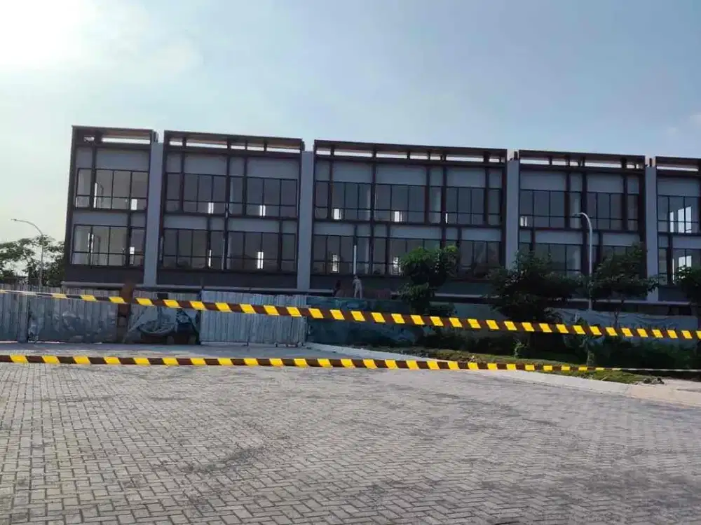 Ruko West Village Business Park 2  Hadap Jalan Raya Dekat Mall & Sekolah di BSD