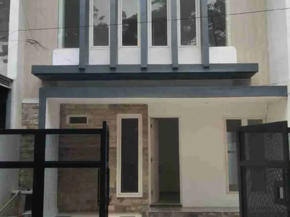 Rumah Murah 2 Lantai abis Renov Total siap Huni di Perum Grand Semanggi, Rungkut, Sby Timur