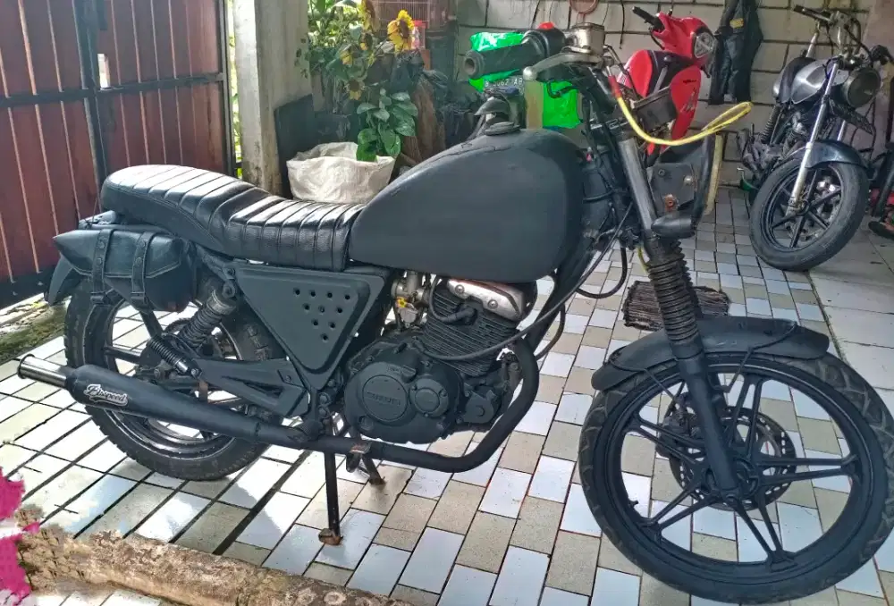 Motor Custom Basic Thunder