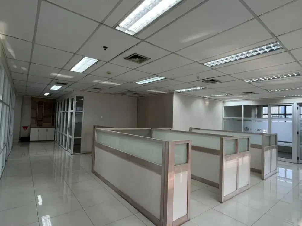 Sewa Kantor Semi Furnish 207 m2 di Menara Duta Rasuna Said Kuningan