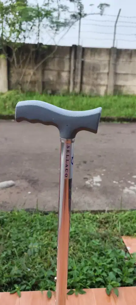 Tongkat kaki 4 merk sellaco