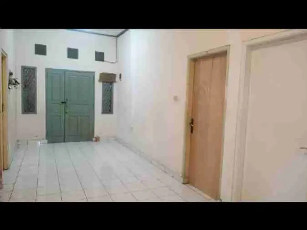 Rumah 1,5 lantai Strategis siap huni, Tanan Kopo Indah