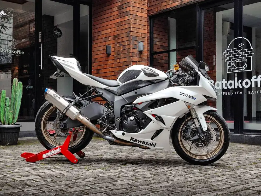 Kawasaki ZX6R 2011 Putih Langka FP Istimewa TT FULL MODIF ZX6 ZX