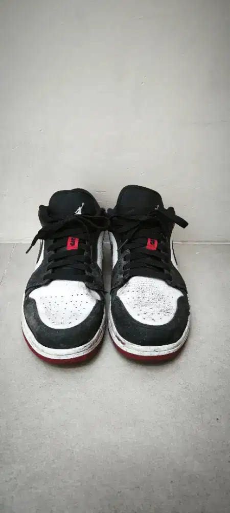 Air Jordan 1 low black toe US 10 USED