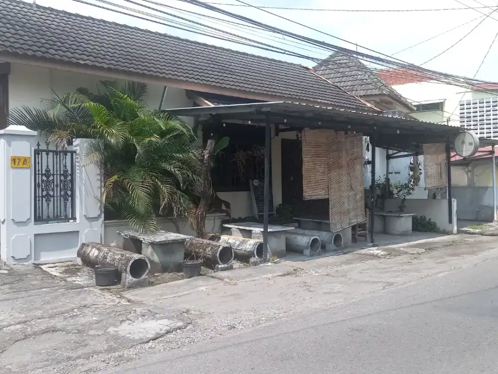 Disewakan rumah toko daerah petoran jebres