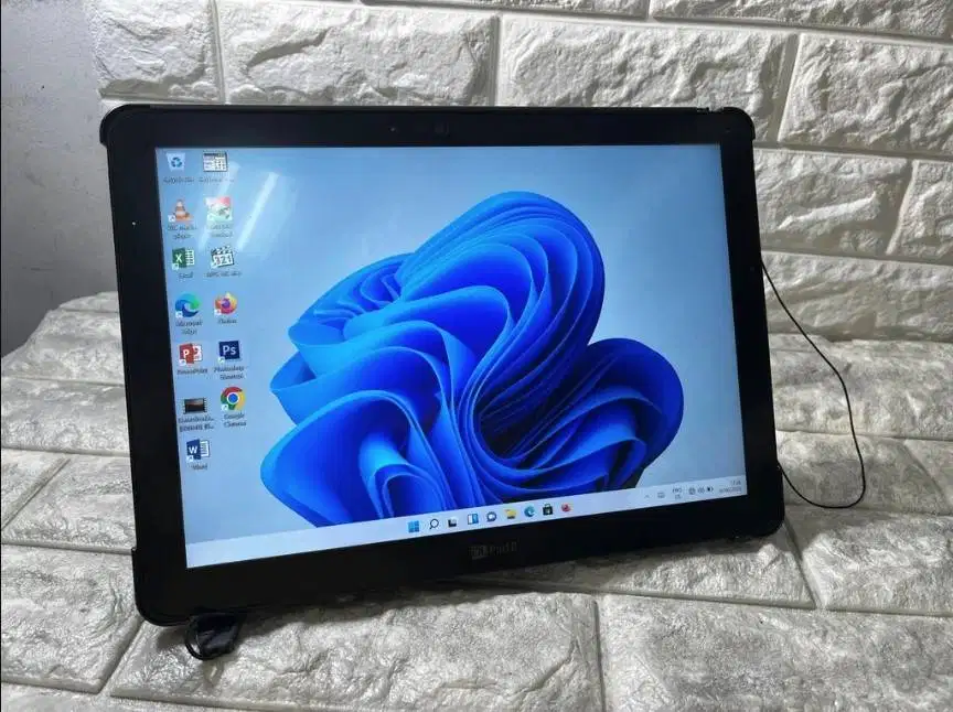 Laptop Fujitsu Tablet V727 Core m3-7Y30 Ram 8GB N-WKJ