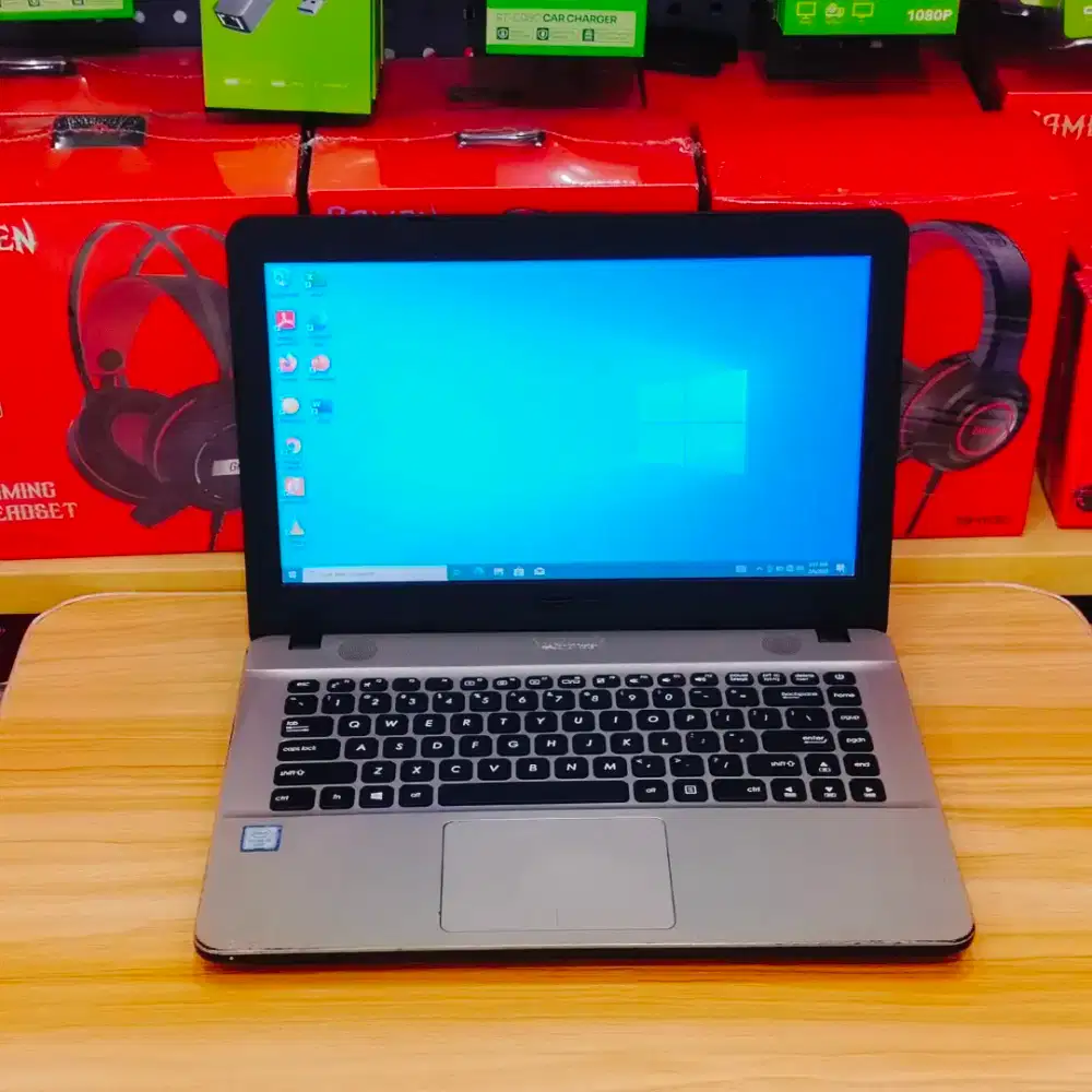 PROMO Asus X441U Core i5 Gen 6 RAM 4GB SSD 256GB  Kondisi Prima&Normal