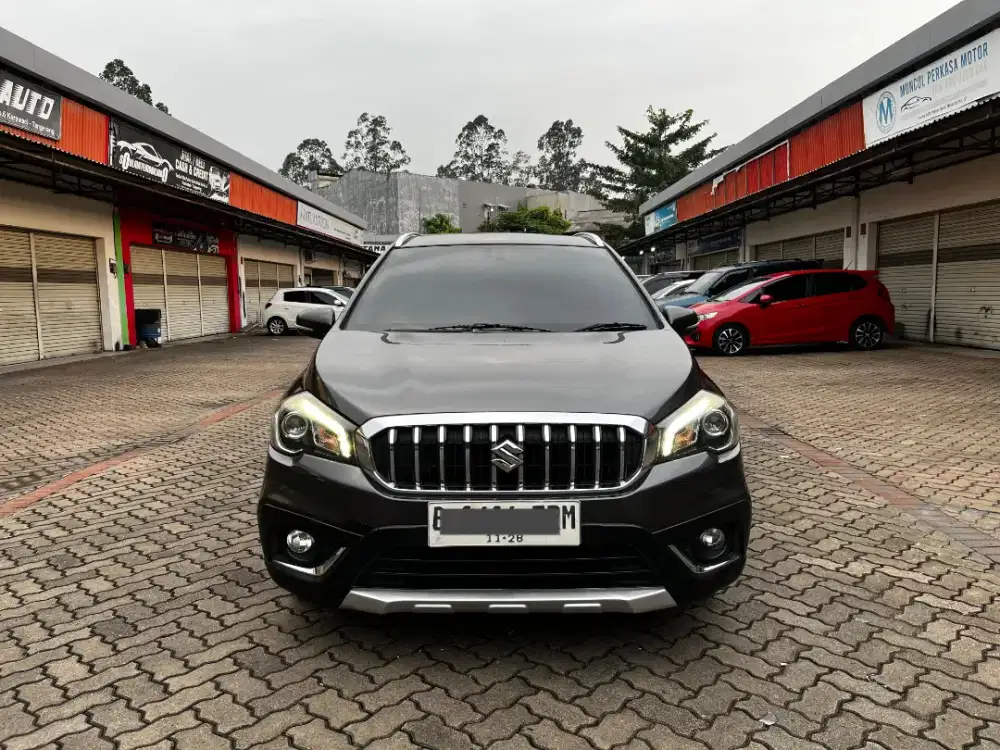 DP PROMO 5JT SX4 SCROSS AT 2018 GREY