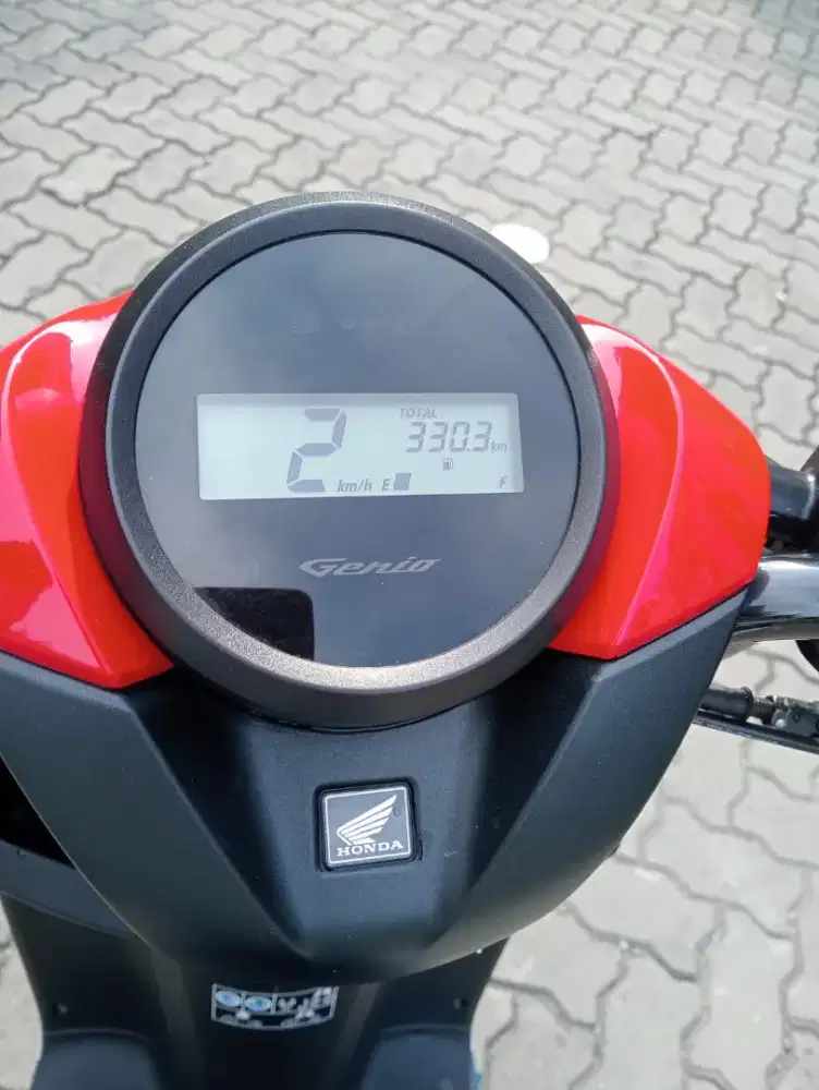 Dijual Motor baru Pakai 3 Bulan Genio CBS Km 330