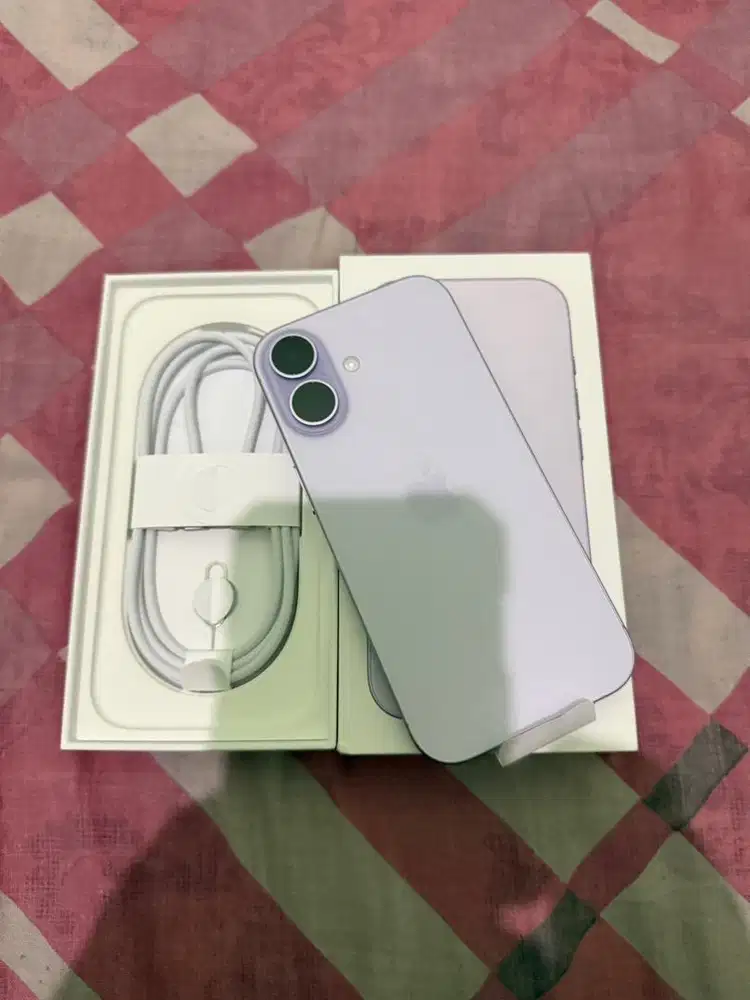 iPhone 17 256gb iBox Lavender Like New