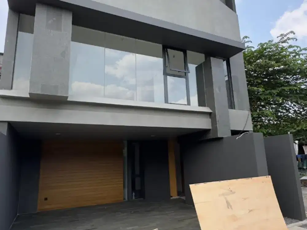 RUMAH DIJUAL TERBATAS DI AMPERA KEMANG JAKARTA SELATAN DEKAT TOLL JORR