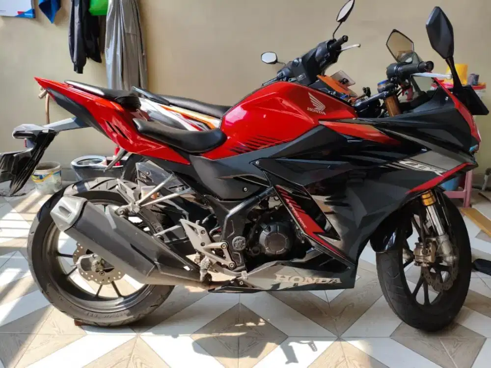Honda CBR 150R CBR150 R 2021 Red Black