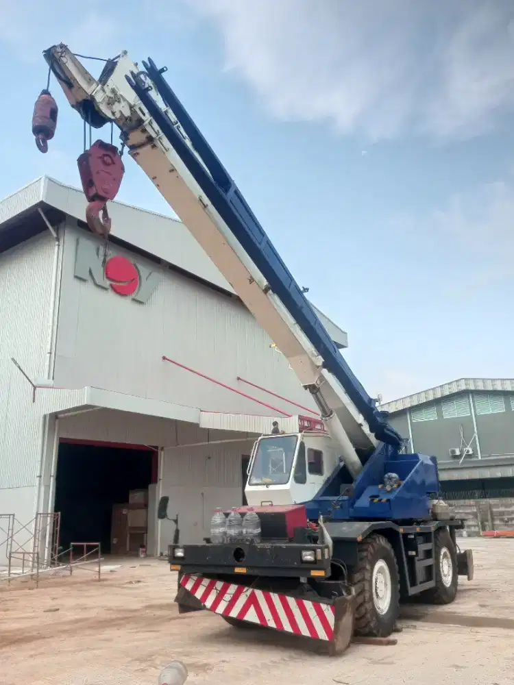 Crane Kato  250
