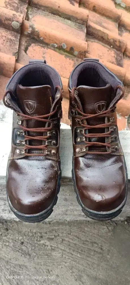 Sepatu Safety Merk DEFENDER